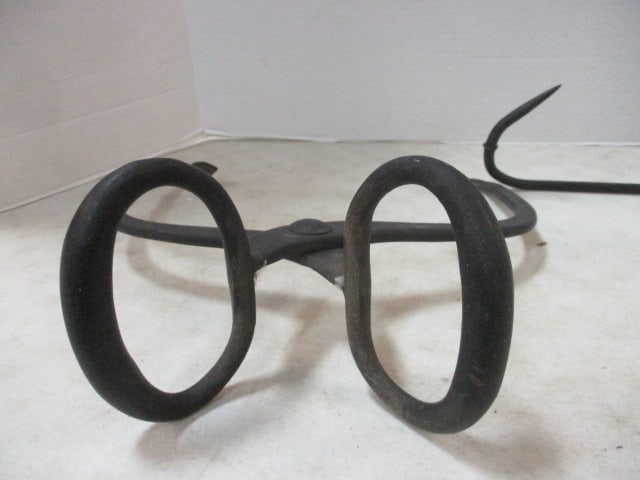 Antique Cast Iron Ice Tongs 15" & Cast Iron Baling Hook 12" - 4