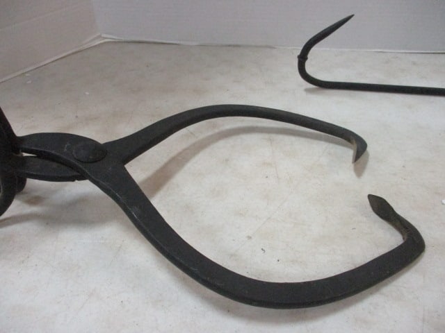 Antique Cast Iron Ice Tongs 15" & Cast Iron Baling Hook 12" - 5