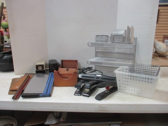 Desktop Office Grouping-Organizers, Staplers, Hole Punch, etc.: See all pictures 