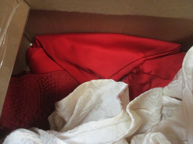 Sewing Cloth, Tablecloths, etc. - 8