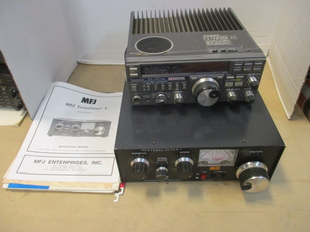 MFJ Versa Tuner Antenna Tuner & Yaesu FT7S7GX Transceiver: Used for Ham Radio Operations