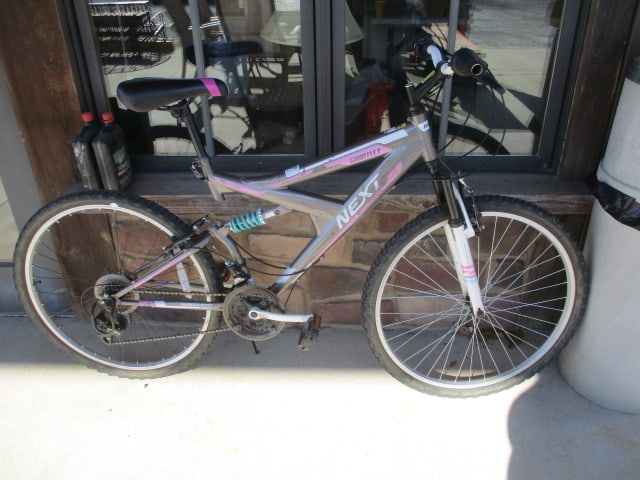 NEXT Gauntlet Bicycle: . 