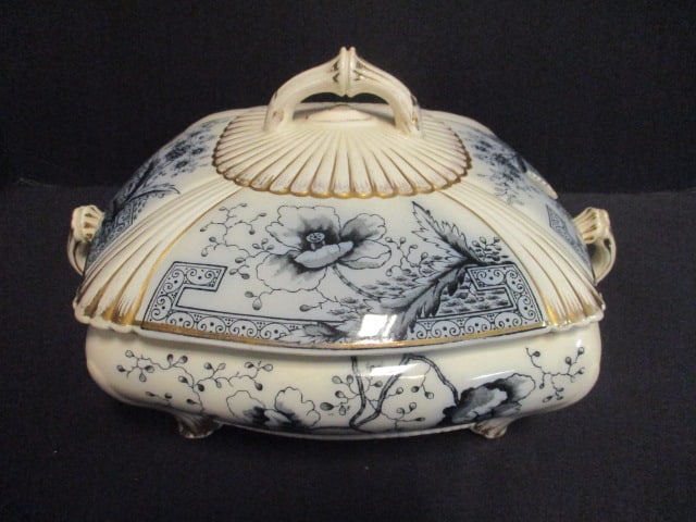 Antique C.H.&H. Windsor Tunstall Flow Blue Covered Tureen (1 of 7)