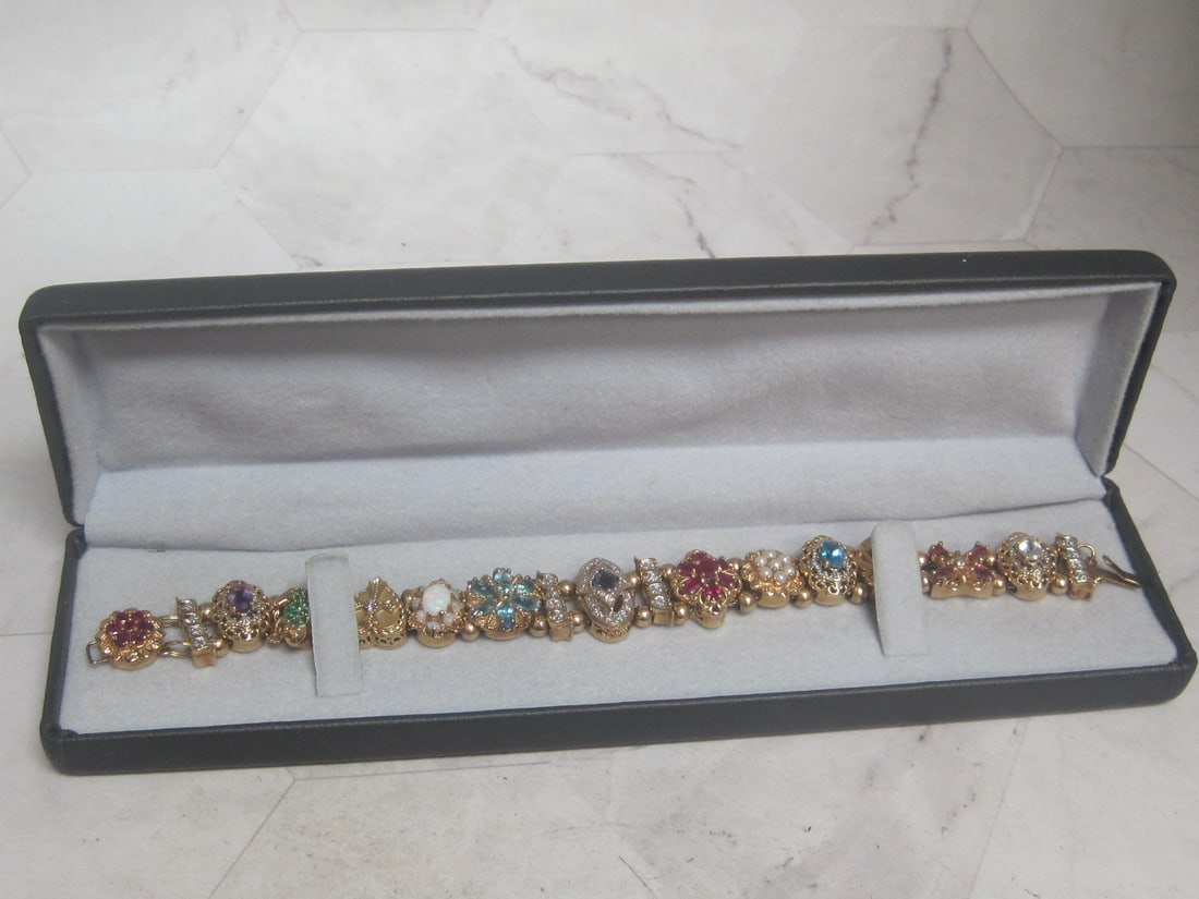 7" 14k Gold Richard Klein Slide Charm Bracelet - 13