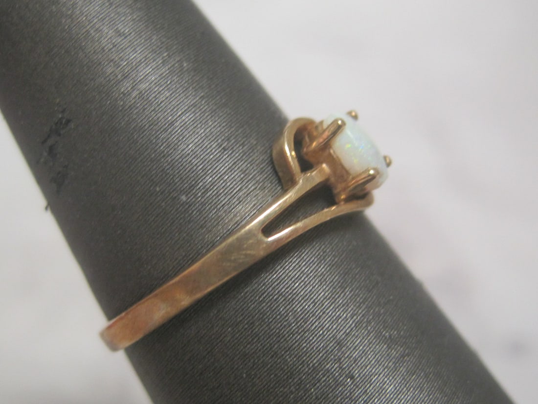 10k Gold Opal Ring - 4