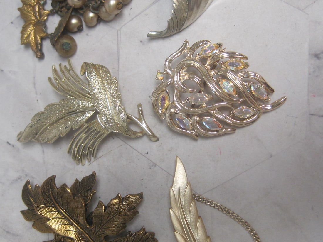 Lot of 6 Leaf Brooches - 3