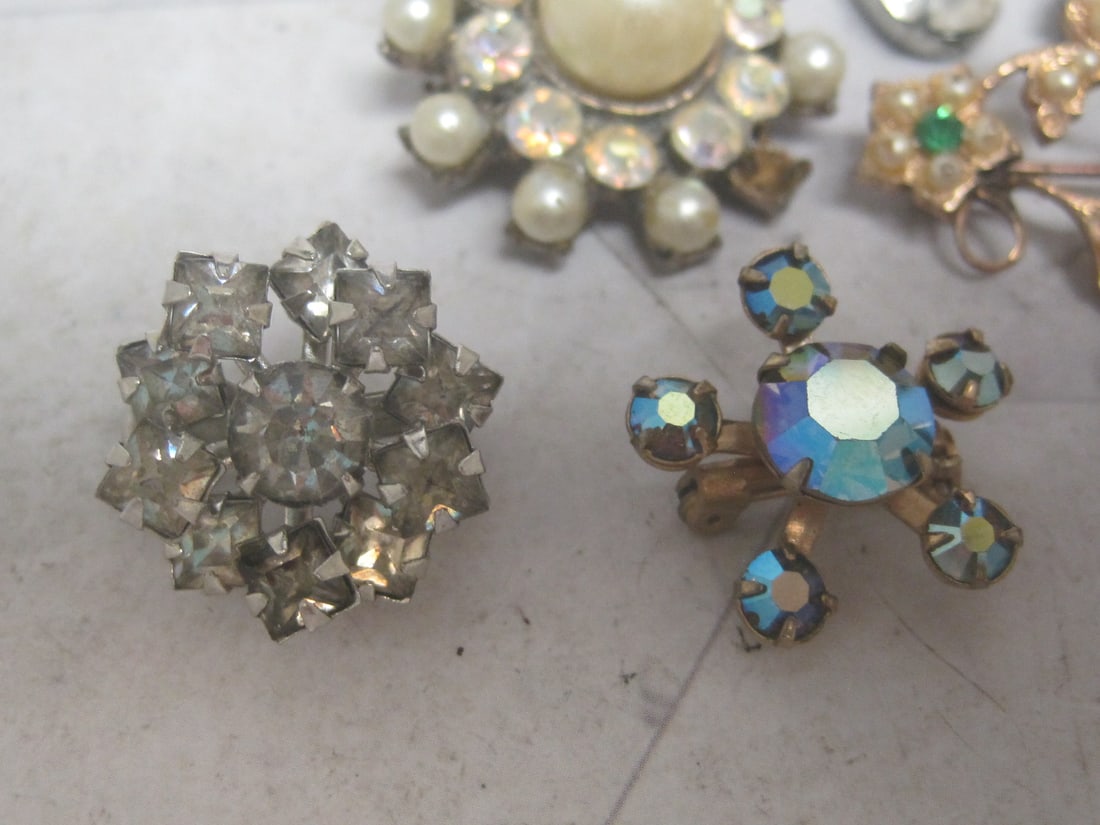 Lot of 6 Vintage Rhinestone Brooches - 2