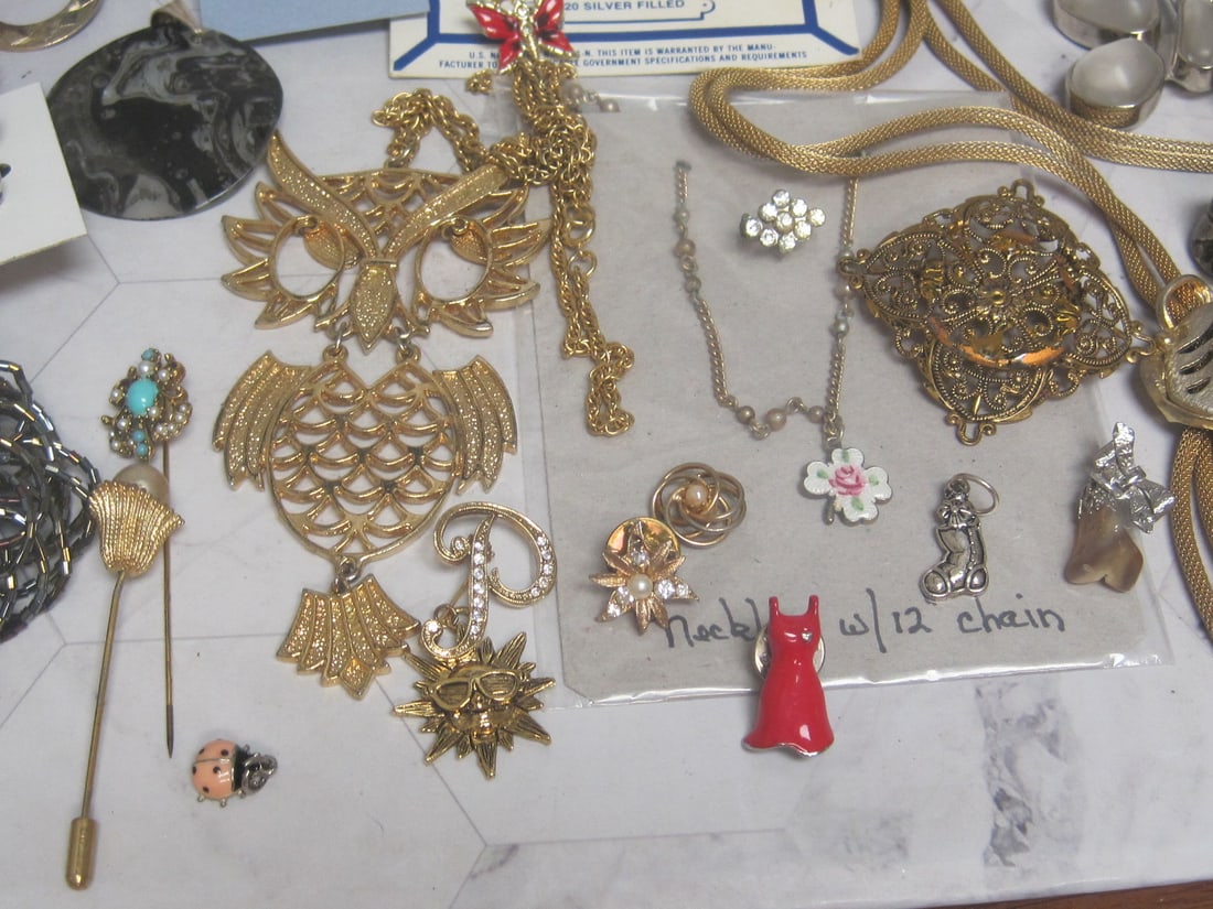Huge Lot of Vintage/Modern Jewelry - 5