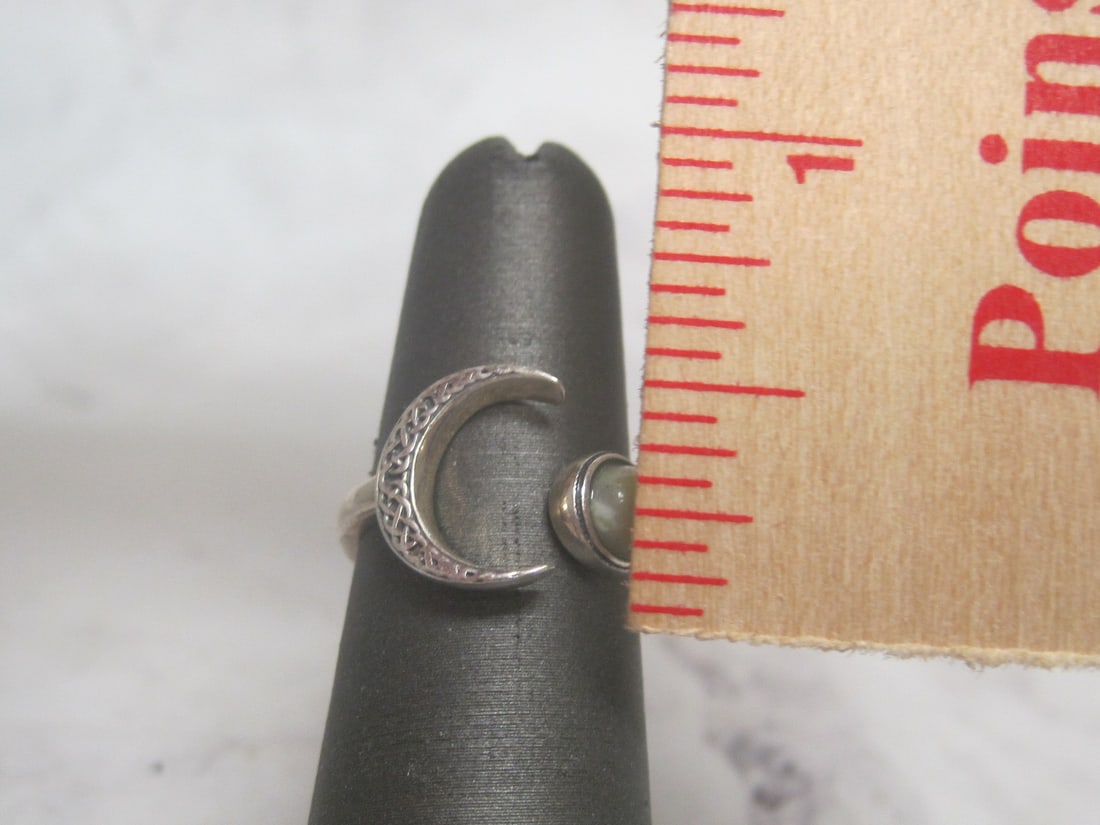 Sterling Silver Moonstone & Crescent Moon Ring - 4