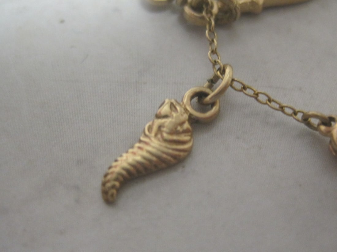 10k Gold Sorority Member Badge - 7