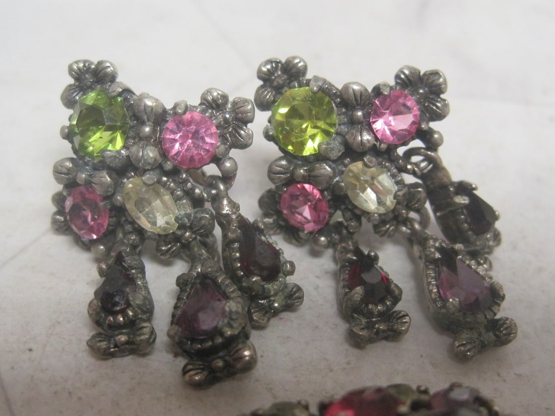1954 Hollycraft Clip Earrings & Brooch - 2