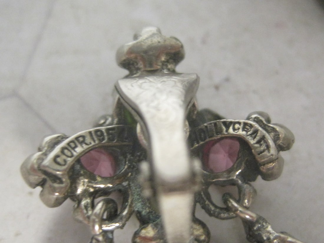 1954 Hollycraft Clip Earrings & Brooch - 5