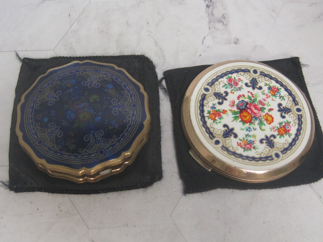 Lot of 2 Vintage Compacts: 1 Stratton 