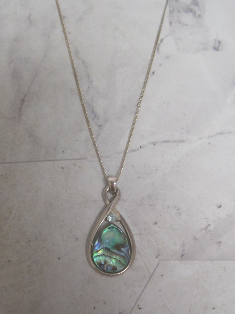 18" Sterling Silver Chain with Abalone Pendant: Weighs 4.2 grams 