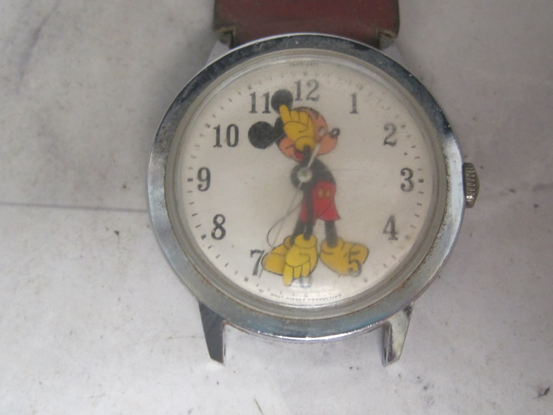 Vintage Timex Mickey Mouse Watch - 2