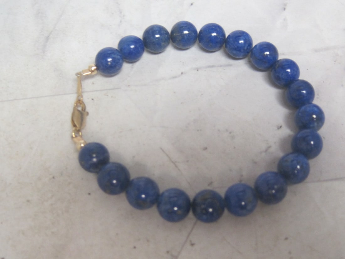 7" Lapis Bead Bracelet with 14k Gold Clasp: . 