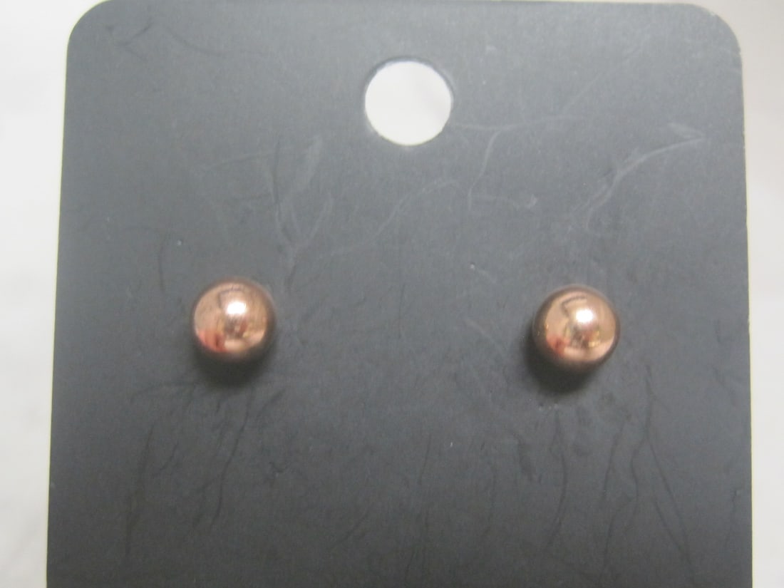 Rose Gold Plated Sterling Silver Stud Pierced Earrings: Weighs 1 gram 