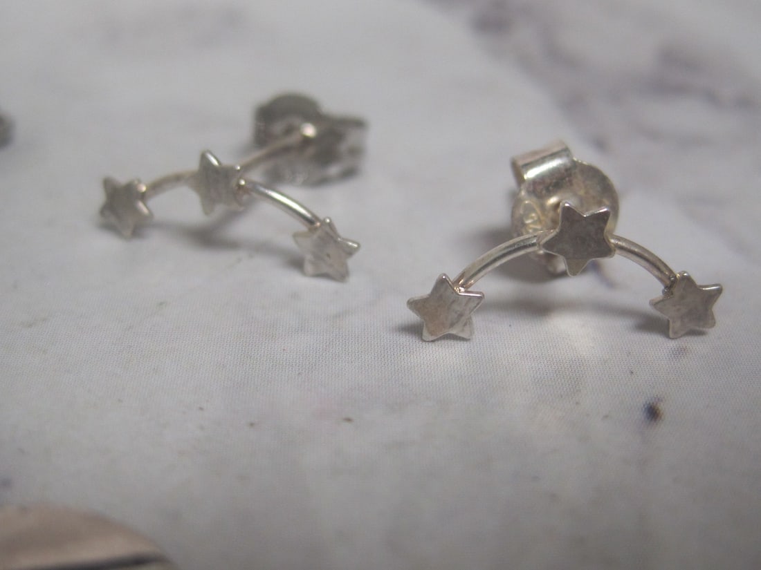 Lot of 2 Pairs of Sterling Silver Earrings - 2