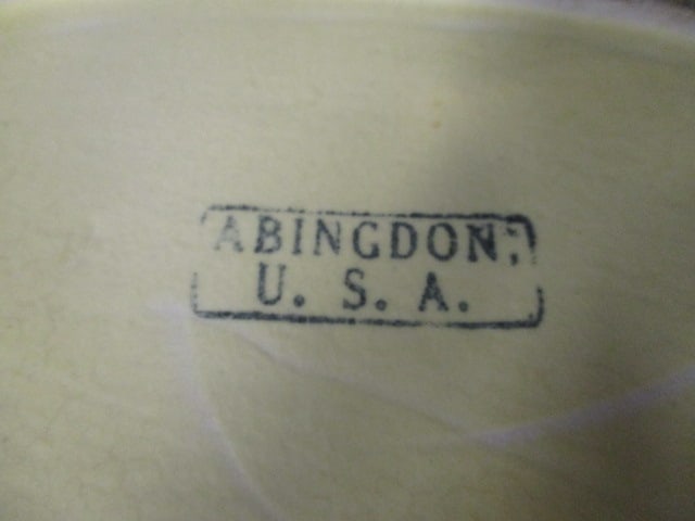 Abingdon USA Pottery Centerpiece Bowl - 3