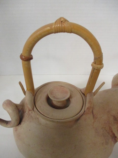 Matte stoneware Pig Teapot w/Bamboo Handle - 5