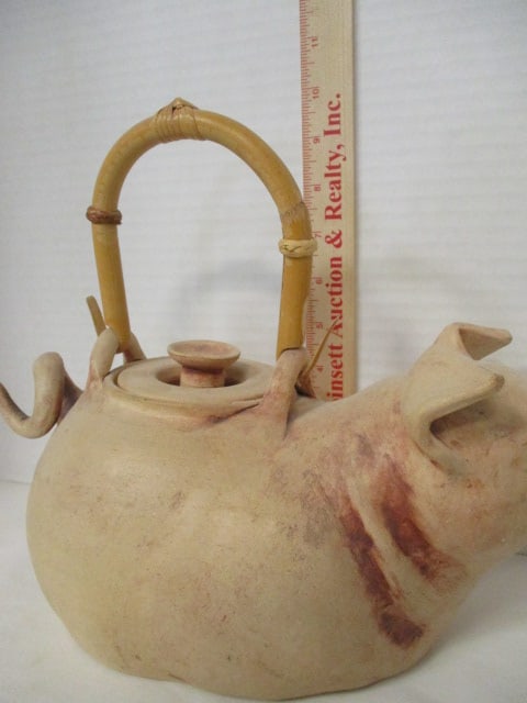 Matte stoneware Pig Teapot w/Bamboo Handle - 7
