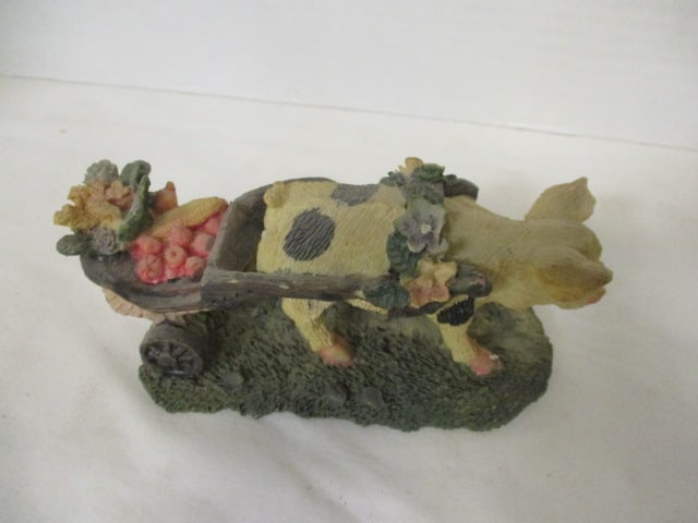 Black & White Pig Figurines & Pig Lamp - 18