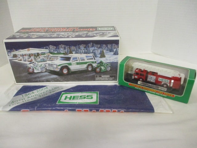 Hess 2004 in Box 40th Anniversary w/Bag, Hess 1999 Fire Truck: . 