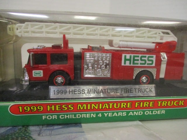 Hess 2004 in Box 40th Anniversary w/Bag, Hess 1999 Fire Truck - 9