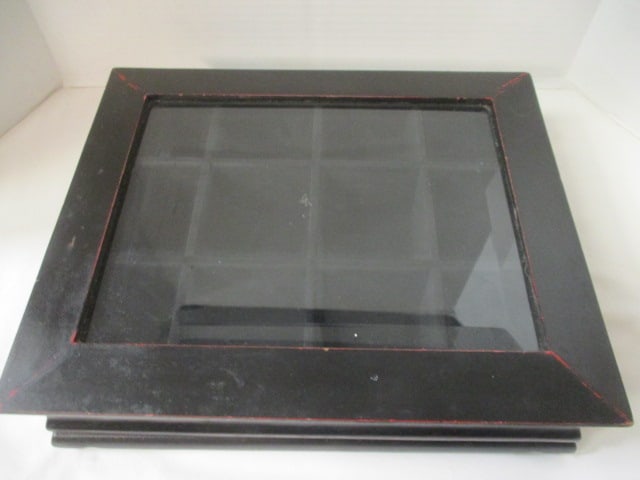 Lidded Sectional Jewelry Case - 2