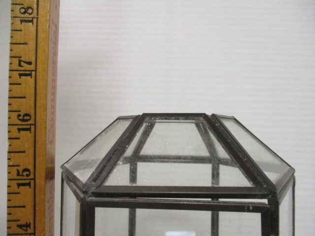 Leaded Glass Octagonal Display Case - 8