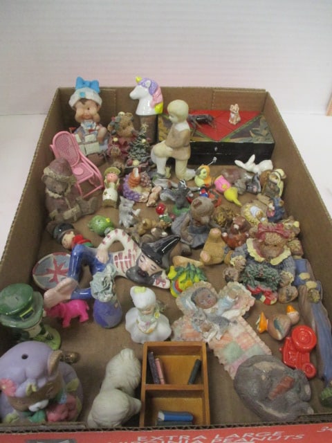 Miscellaneous Figurines Grouping: See all Pictures 