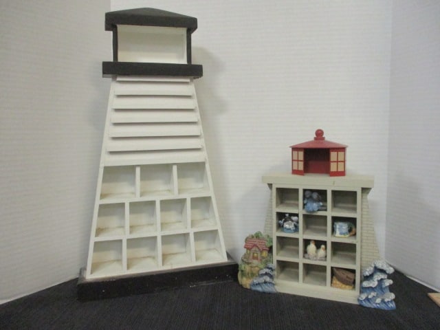 2 Lighhouse Displays-1 has miniature Figurines: . 