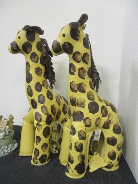 Noah's Ark Bookends & (PR) Sandy Vor's Leather Giraffes - 4