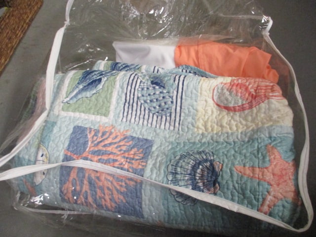 King Size Bedding (Quilt, 2 Shams, Skirt) - 5