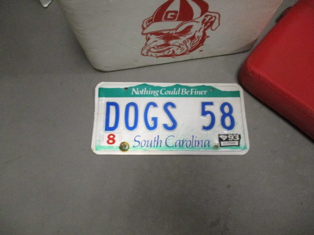 Georgia Bulldogs Stadium Seat, Cooler, 2 Posters - 2