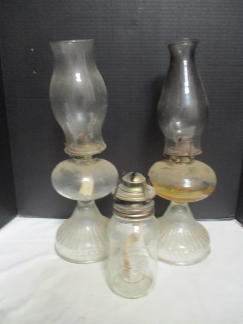 Vintage Glass Oil Lamps (Lot of 3): . 
