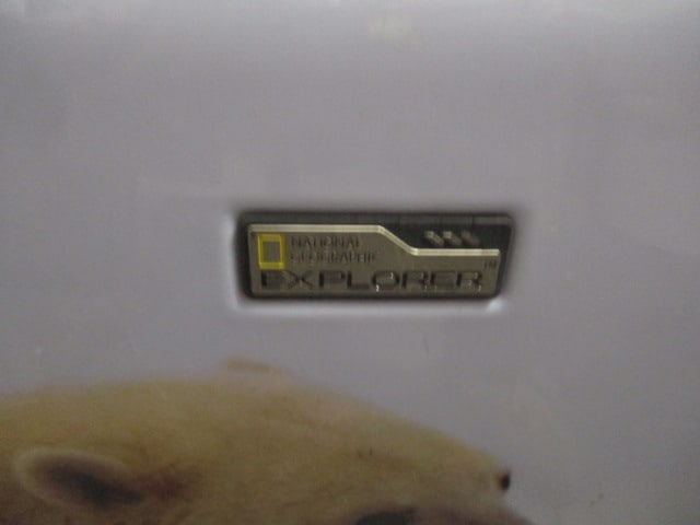 Polar Bear Med. Size Rolling Suit case National Geographic - 2