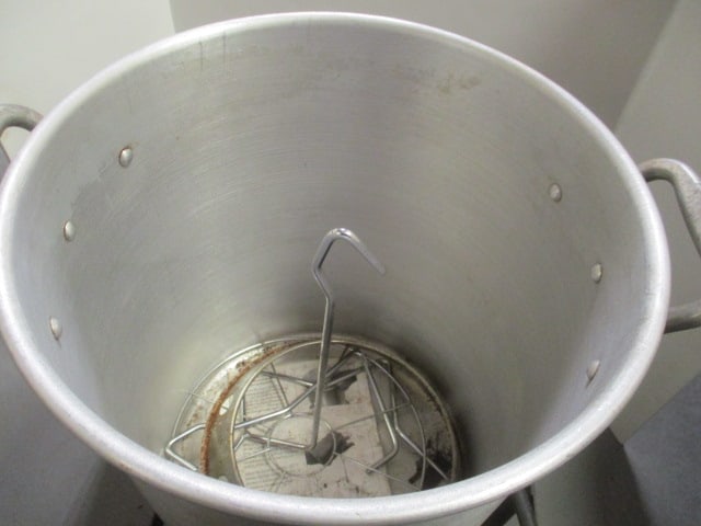 1 Burner Gas Cooker, Pot & Kettle - 7