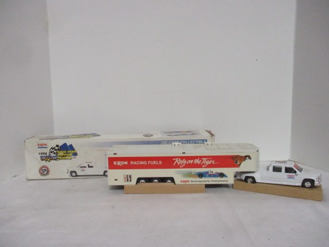 Exxon 1996 Collectible Die Cast Race Team Support Vehicle: . 