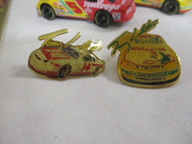 Nascar #5 Collectibles-Hat, Keychain, Ornaments, Photos, Lapel pins - 4