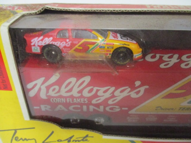 Racing Champions 1997 Diecast #5 - 2