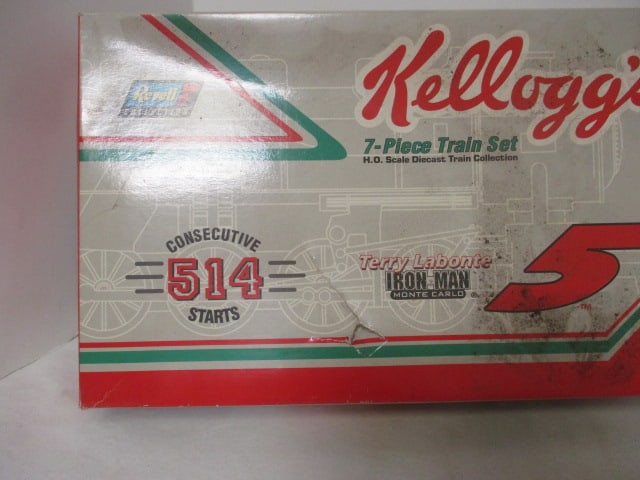 Revell Kellogg's Iron Man Terry Labonte Train Set - 3