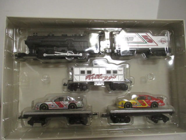 Revell Kellogg's Iron Man Terry Labonte Train Set - 4