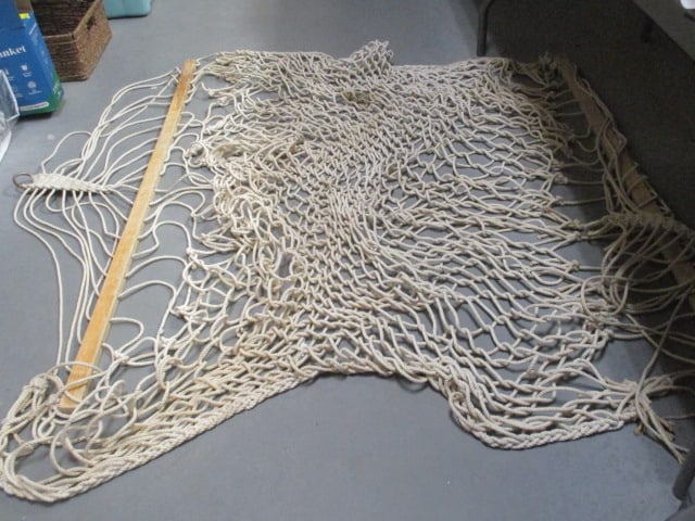 Rope Hammock: .
