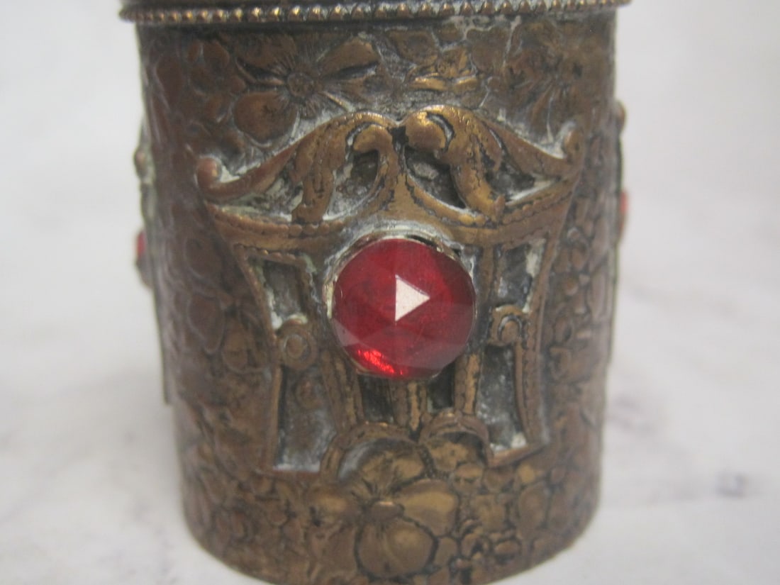 Apollo "Jeweled" Dresser Item - 3