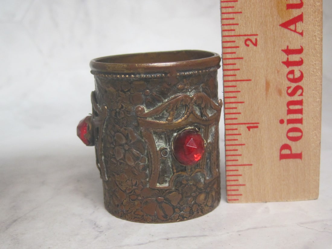 Apollo "Jeweled" Dresser Item - 7