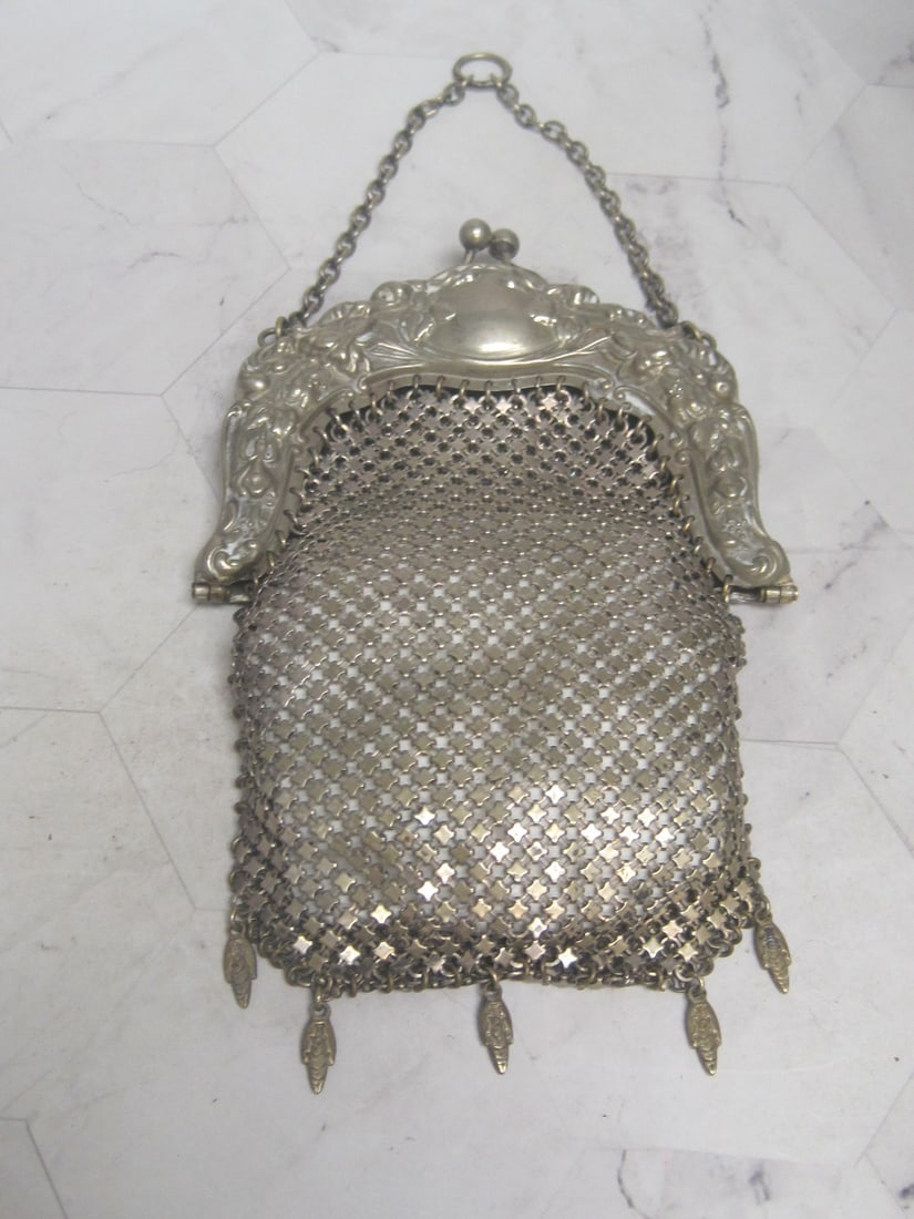 Art Nouveau Antique Mesh Purse: German silver, floral design, 4" x 6" plus chain & finger ring attached 