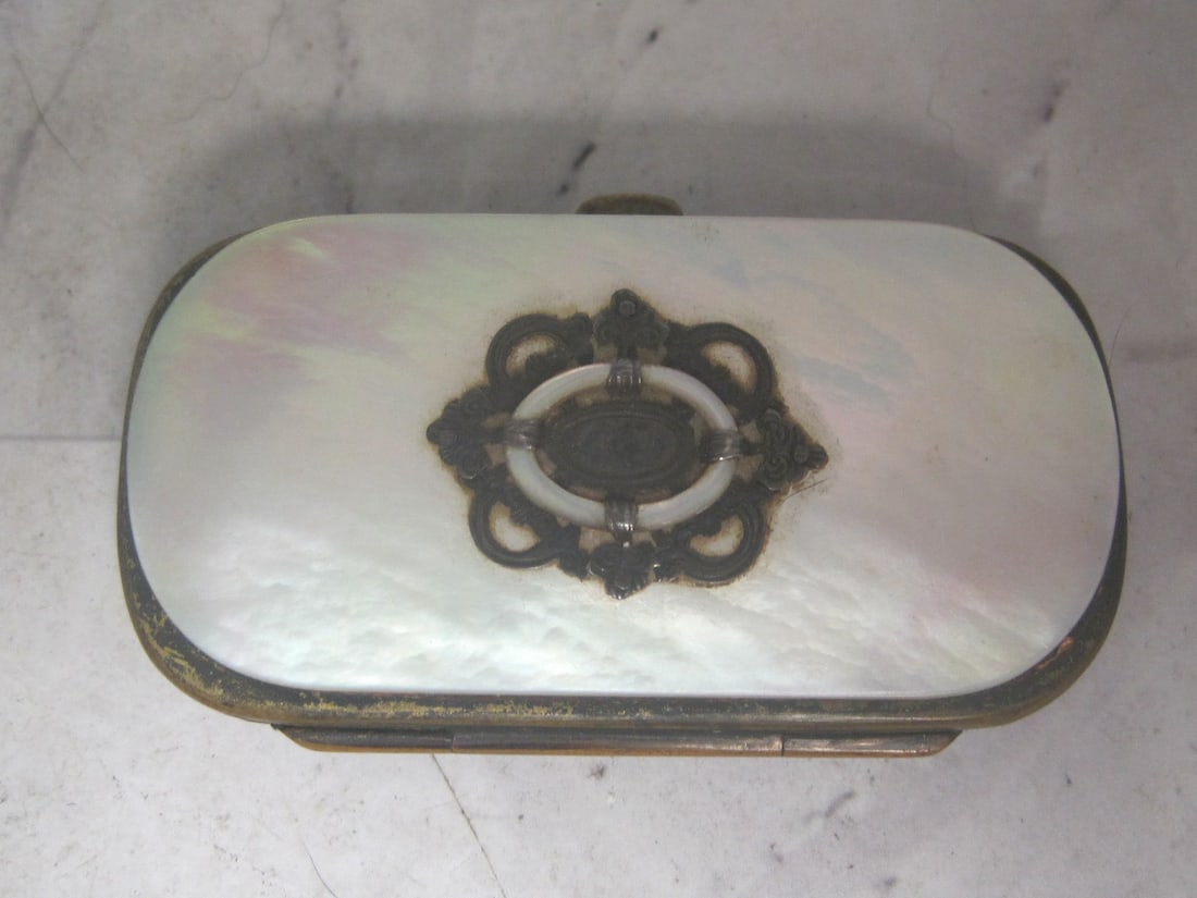Victorian Needle Sewing Case: Mother of Pearl trim on leather, silk lined, 2 3/4" x 1 1/2" 