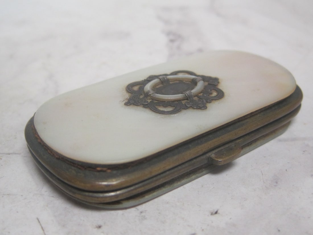 Victorian Needle Sewing Case - 3