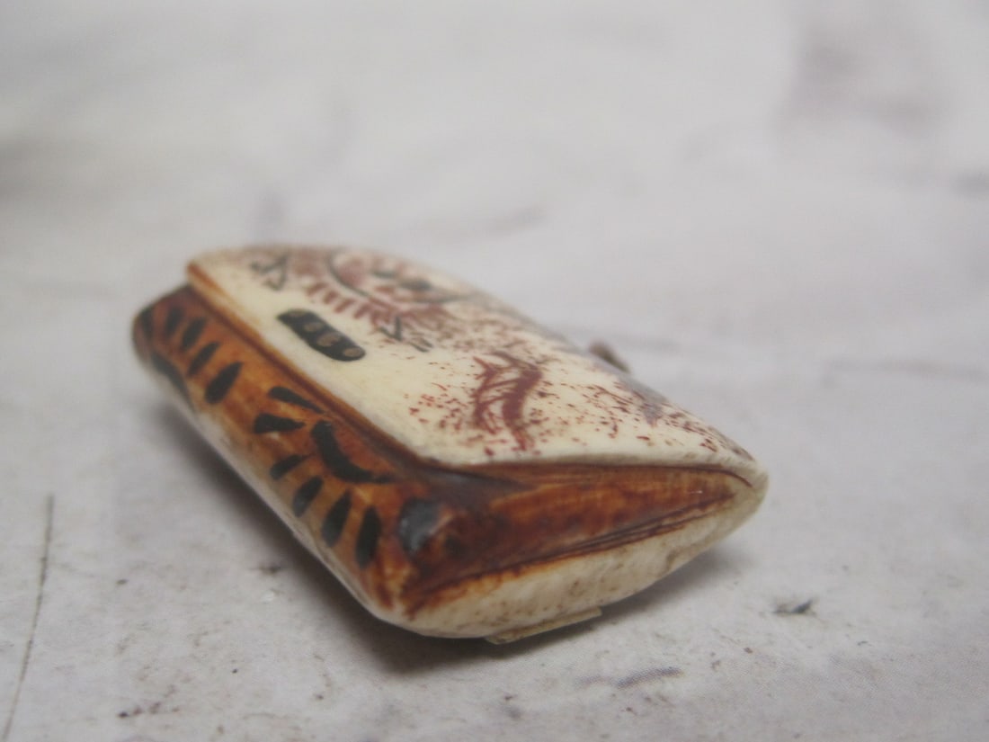 Japanese Ornate Carved Figural Purse Pendant - 3